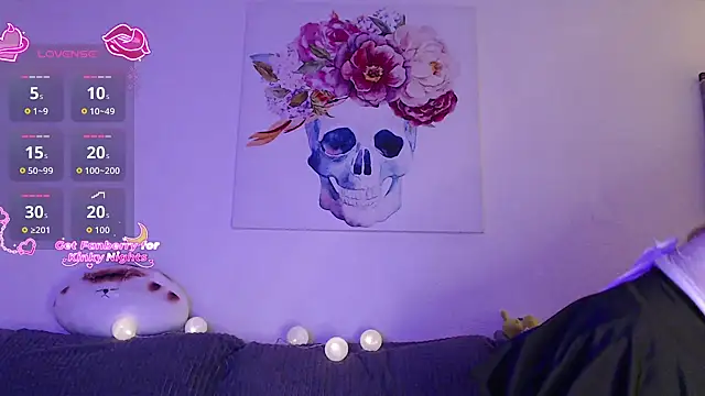 Colins Pink Room online show from January 5, 5:27 pm