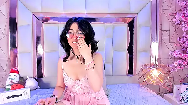 SaraMartini1 online show from July 1, 5:42 am