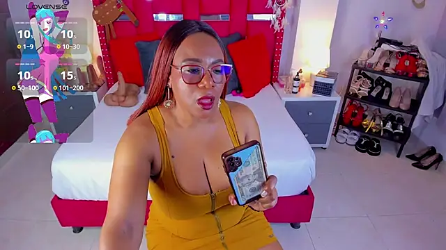 Snapshot of ShantalDior chatting on December 27, 5:09 am ShantalDior online show from December 27, 5:09 am