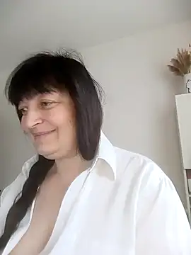 Snapshot of Women-pleasures chatting on December 1, 10:09 am Women-pleasures online show from December 1, 10:09 am