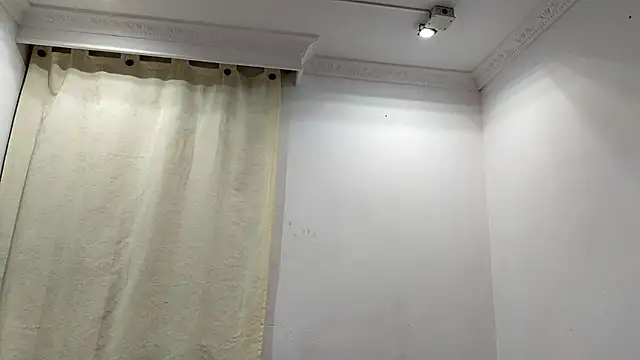 Molly ADY online show from December 4, 9:18 am