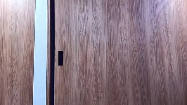 Molly ADY online show from October 16, 10:00 pm