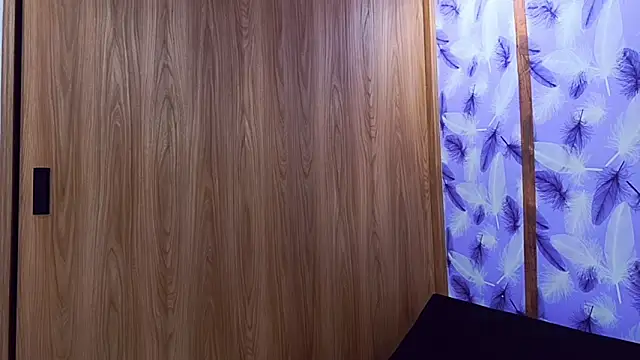 Molly ADY online show from November 12, 4:35 am