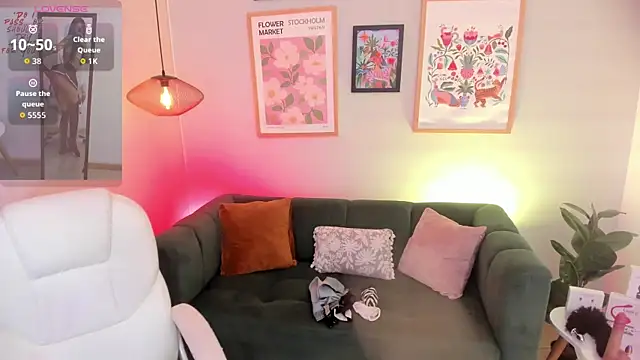 Melissa Koster online show from March 21, 2:16 am