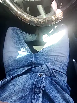 bigdaddyyplays online show from March 1, 5:15 pm