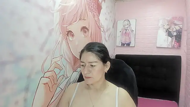 AllysonMilf69 online show from February 19, 2:35 pm