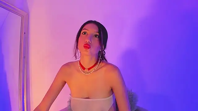 Snapshot of LyaEvanss chatting on October 18, 1:45 pm LyaEvanss online show from October 18, 1:45 pm