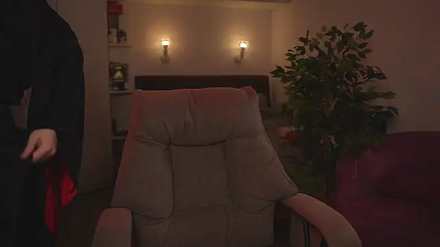 Snapshot of Naughty_mooncake chatting on November 1, 3:03 pm Naughty mooncake online show from November 1, 3:03 pm