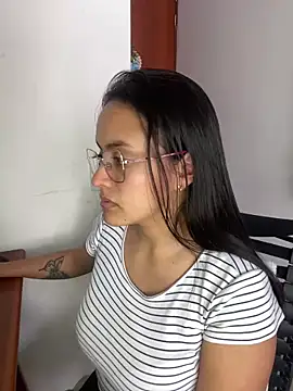 Shanonsex2 online show from December 13, 8:15 pm