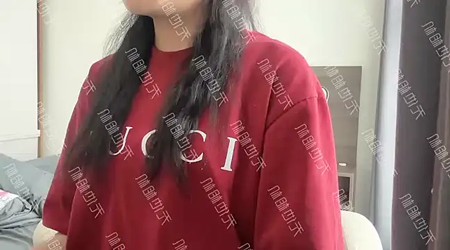 Snapshot of Hanna_Quyen9x chatting on January 5, 9:37 am Hanna Quyen9x online show from January 5, 9:37 am