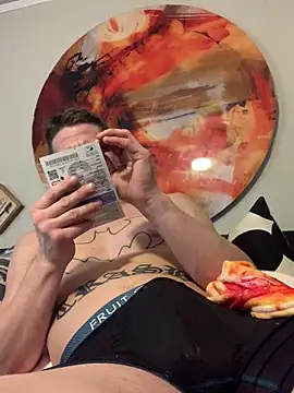 Snapshot of trash4cash chatting on January 5, 6:35 pm trash4cash online show from January 5, 6:35 pm