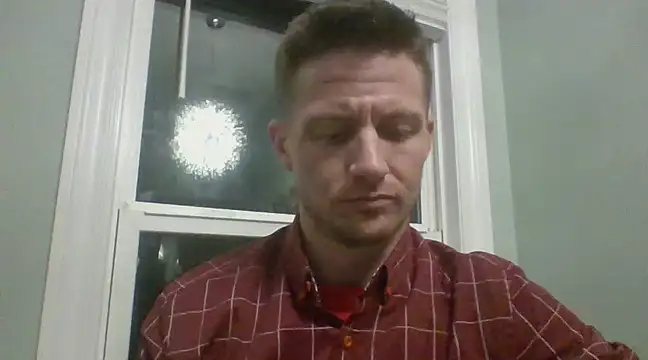 Snapshot of trash4cash chatting on January 6, 12:27 am trash4cash online show from January 6, 12:27 am