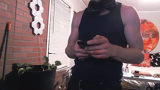 Snapshot of trash4cash chatting on January 29, 2:19 am trash4cash online show from January 29, 2:19 am