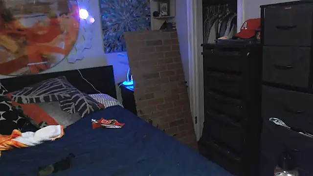 Snapshot of trash4cash chatting on February 1, 2:05 am trash4cash online show from February 1, 2:05 am