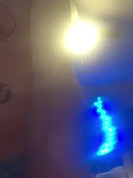 Snapshot of trash4cash chatting on February 6, 12:33 am trash4cash online show from February 6, 12:33 am