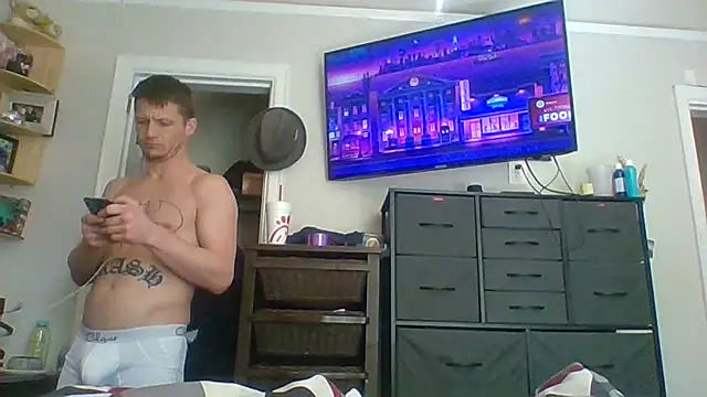 Snapshot of trash4cash chatting on February 16, 7:05 pm trash4cash online show from February 16, 7:05 pm