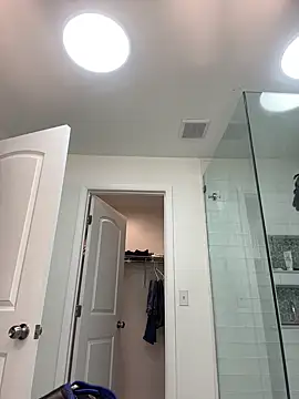 Snapshot of trash4cash chatting on February 27, 11:48 pm trash4cash online show from February 27, 11:48 pm