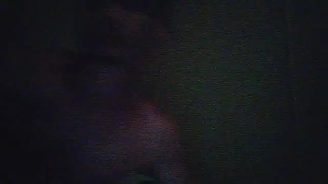 Snapshot of trash4cash chatting on March 1, 6:24 am trash4cash online show from March 1, 6:24 am