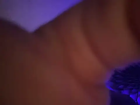 Snapshot of trash4cash chatting on September 25, 3:16 pm trash4cash online show from September 25, 3:16 pm