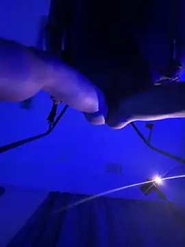 Snapshot of trash4cash chatting on October 19, 5:52 am trash4cash online show from October 19, 5:52 am