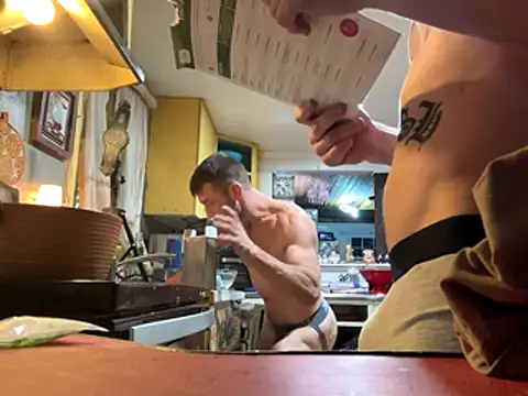 Snapshot of trash4cash chatting on October 26, 2:17 am trash4cash online show from October 26, 2:17 am