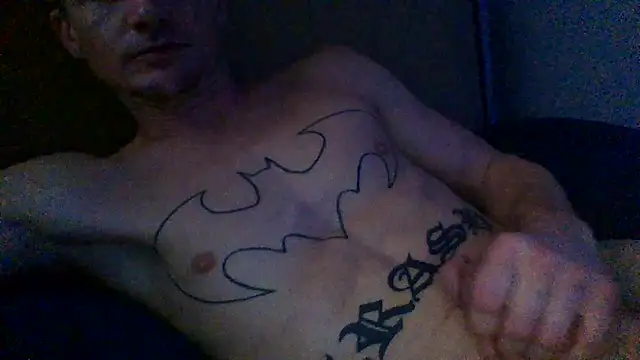 Snapshot of trash4cash chatting on October 29, 2:30 pm trash4cash online show from October 29, 2:30 pm