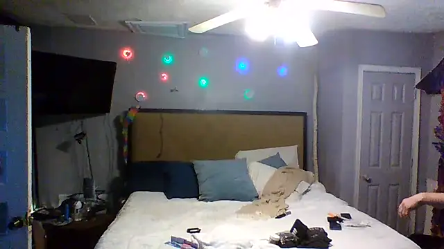 Snapshot of trash4cash chatting on November 14, 6:50 pm trash4cash online show from November 14, 6:50 pm