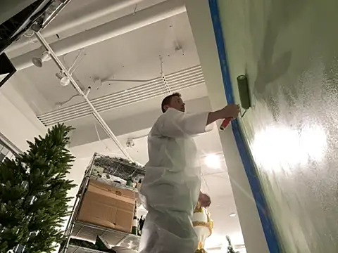 Snapshot of trash4cash chatting on December 4, 1:48 am trash4cash online show from December 4, 1:48 am