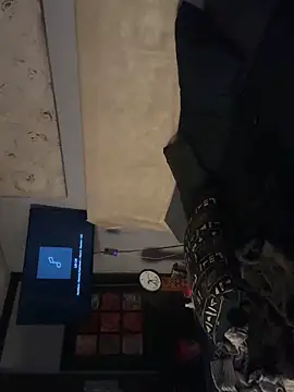 trash4cash online show from February 25, 4:16 pm