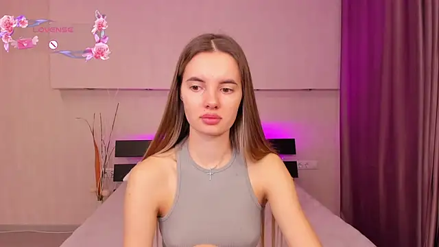 Snapshot of Erika_Carpenter chatting on December 5, 10:12 pm Erika Carpenter online show from December 5, 10:12 pm