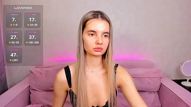 Snapshot of Erika_Carpenter chatting on March 5, 3:18 am Erika Carpenter online show from March 5, 3:18 am