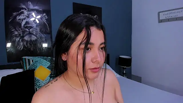 Snapshot of Liana_Bernocchi chatting on February 16, 11:37 pm Liana Bernocchi online show from February 16, 11:37 pm