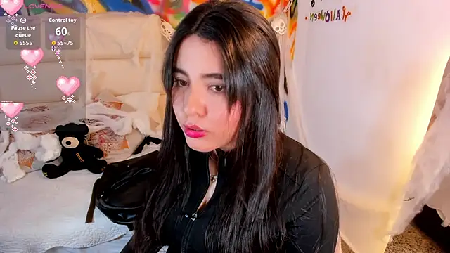 Snapshot of Liana_Bernocchi chatting on October 26, 8:26 pm Liana Bernocchi online show from October 26, 8:26 pm