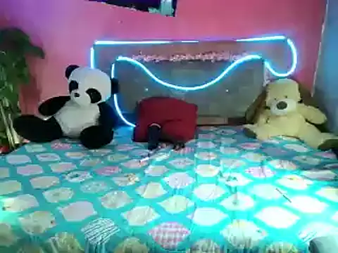 roxy roxxan online show from January 7, 9:25 pm