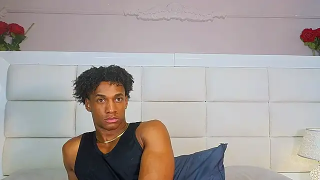 Malkongarcia online show from December 14, 8:52 am