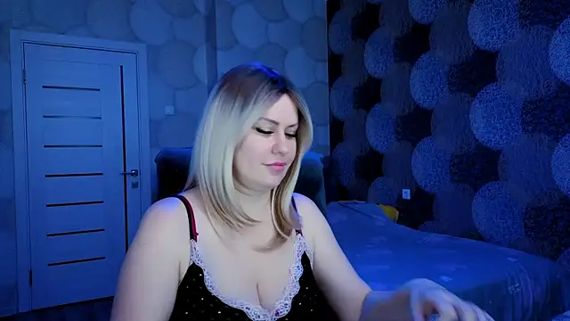 Snapshot of natusik chatting on December 22, 3:44 am natusik online show from December 22, 3:44 am