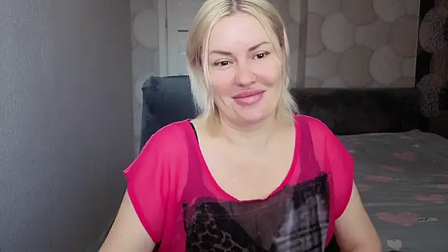 Snapshot of natusik chatting on June 14, 1:58 am natusik online show from June 14, 1:58 am