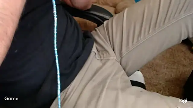 Snapshot of Hellojeremy chatting on October 27, 5:50 pm Hellojeremy online show from October 27, 5:50 pm