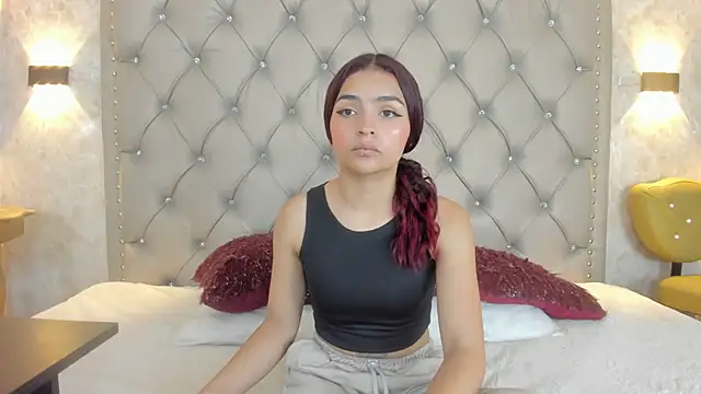 Snapshot of leigh-angels chatting on March 3, 9:05 pm leigh-angels online show from March 3, 9:05 pm