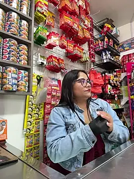 Snapshot of Sol_biglips chatting on January 31, 7:11 pm Sol biglips online show from January 31, 7:11 pm