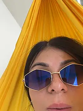 SophiaKarson online show from February 7, 6:33 pm