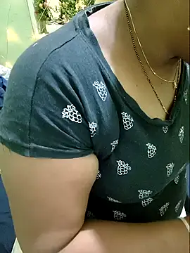 Snapshot of NEHA-DESHI chatting on February 6, 12:16 pm NEHA-DESHI online show from February 6, 12:16 pm