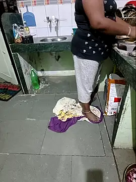 Snapshot of NEHA-DESHI chatting on February 6, 3:31 pm NEHA-DESHI online show from February 6, 3:31 pm