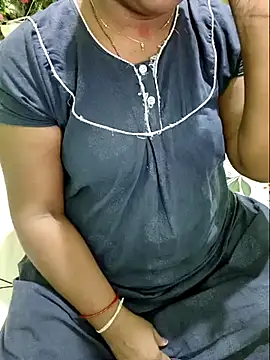 Snapshot of NEHA-DESHI chatting on February 13, 2:31 pm NEHA-DESHI online show from February 13, 2:31 pm