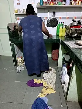 Snapshot of NEHA-DESHI chatting on February 23, 4:35 pm NEHA-DESHI online show from February 23, 4:35 pm