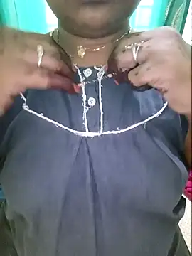 Snapshot of NEHA-DESHI chatting on October 12, 10:03 am NEHA-DESHI online show from October 12, 10:03 am