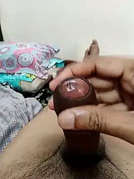 AUNTY1984 online show from September 11, 6:02 am