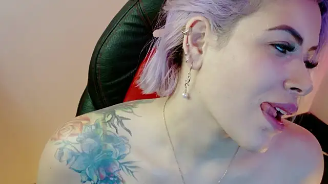 Natalia Montoya online show from March 2, 4:36 am