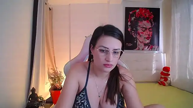 esmeraldaa230 online show from January 15, 8:26 pm