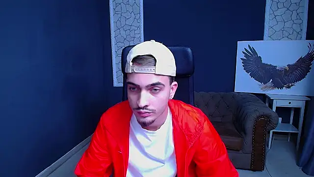 Snapshot of BrandonTate chatting on September 18, 9:44 am BrandonTate online show from September 18, 9:44 am